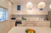 Shlomo HaMelekh 2 bedrooms 80m2 Terrace 12m2 Apartment for rent in Tel Aviv
