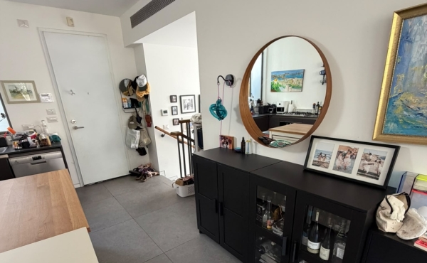 Neve Tsedek Duplex 3 rooms 100sqm Shelter Lift Parking Apartment for rent in Tel Aviv