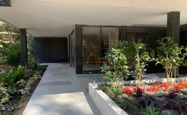 Biltmor 5 rooms 122sqm Shelter Balcony 14sqm Lift Parking