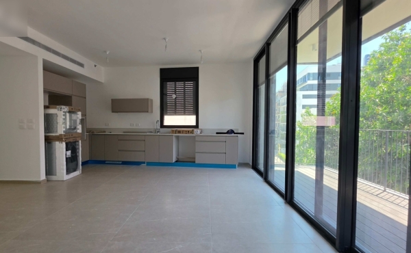 Biltmor 5 rooms 122sqm Shelter Balcony 14sqm Lift Parking