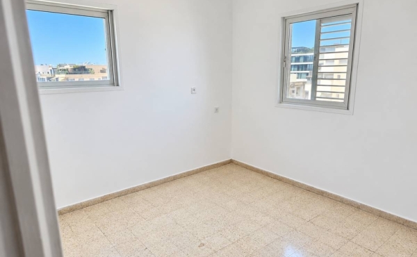 Frishman 3 rooms 86m2 Sea view LIft For rent