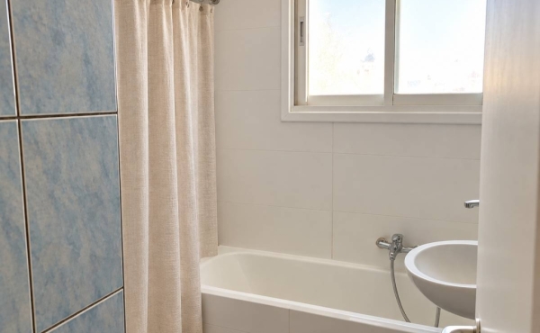 Frishman 3 rooms 86m2 Sea view LIft For rent