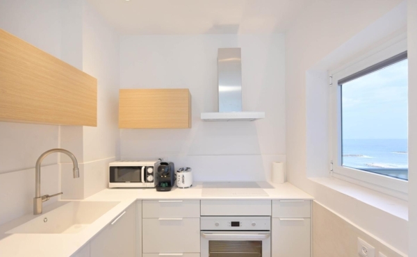 Herbert Samuel 3 rooms 86m2 Terrace 10m2 LIft Gym Doorman For sale in Tel Aviv