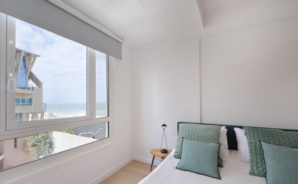 Herbert Samuel 3 rooms 86m2 Terrace 10m2 LIft Gym Doorman For sale in Tel Aviv