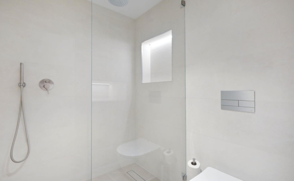 Herbert Samuel 3 rooms 86m2 Terrace 10m2 LIft Gym Doorman For sale in Tel Aviv
