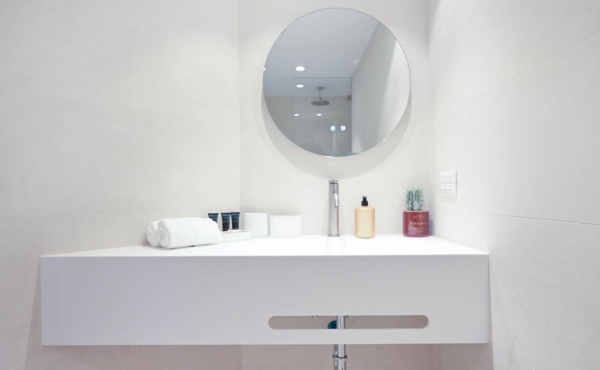Herbert Samuel 3 rooms 86m2 Terrace 10m2 LIft Gym Doorman For sale in Tel Aviv