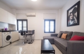 Frishman beach Mapu st. 2-Room Apartment For Sale in Tel Aviv