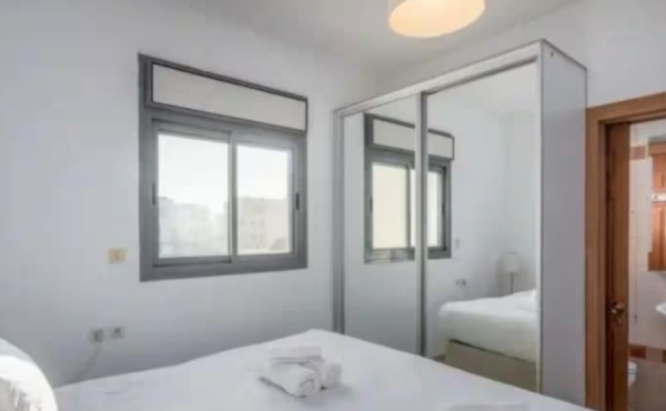 Kerem Hatemanim 4 rooms 70m2 Terrace Lift Parking Apartment for rent in Tel Aviv