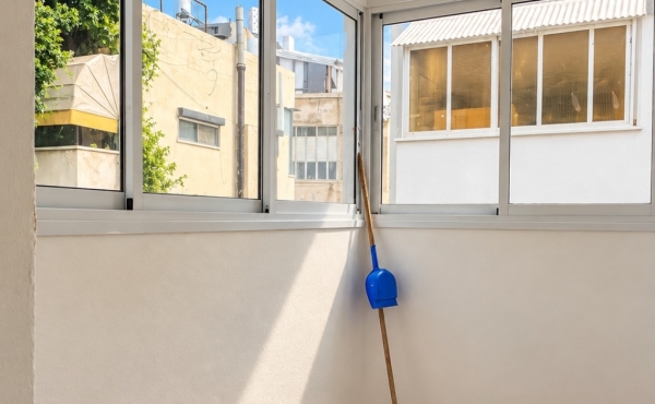 Nordau 2 rooms 65m2 Bright and spacious Apart for rent in TLV