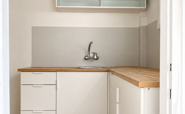 Nordau 2 rooms 65m2 Bright and spacious Apart for rent in TLV