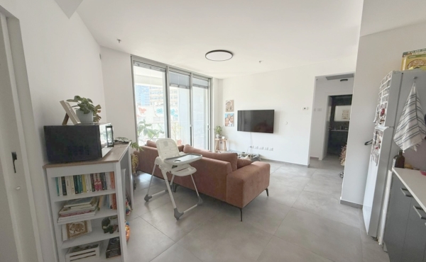 Gindi Tower Luxury 3-Room 70m2 Balcony Lift Parking Pool Gym Club