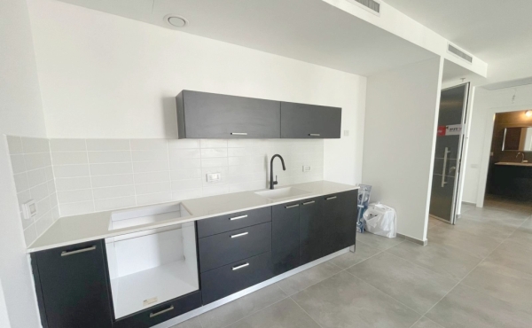 Gindi Tower Luxury 3-Room 70m2 Balcony Lift Parking Pool Gym Club
