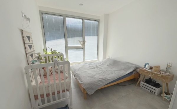 Gindi Tower Luxury 3-Room 70m2 Balcony Lift Parking Pool Gym Club