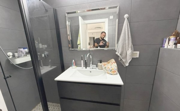 Gindi Tower Luxury 3-Room 70m2 Balcony Lift Parking Pool Gym Club