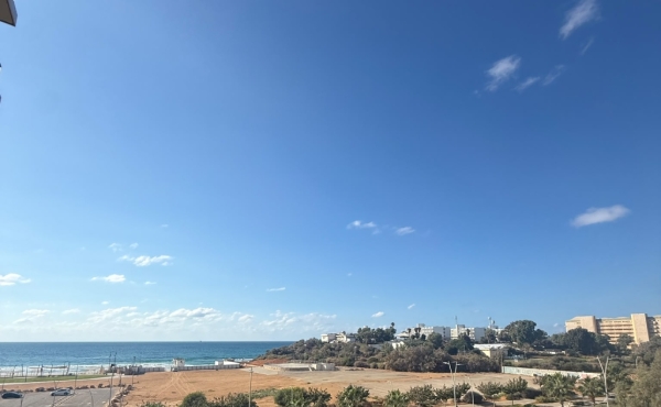Givat Olga Hadera 4 rooms 110m2 Terrace Lift Parking Pool Fitness Guard