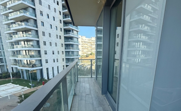 Givat Olga Hadera 4 rooms 110m2 Terrace Lift Parking Pool Fitness Guard