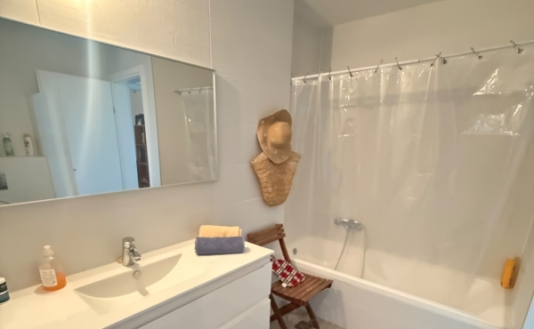 Givat Olga Hadera 4 rooms 110m2 Terrace Lift Parking Pool Fitness Guard