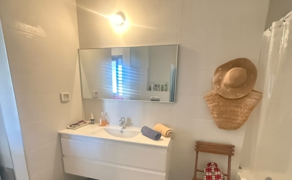Givat Olga Hadera 4 rooms 110m2 Terrace Lift Parking Pool Fitness Guard