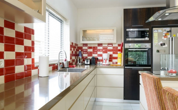 Bazel area 3 room 85 sqm Lift Apartment renovated to buy in Telaviv