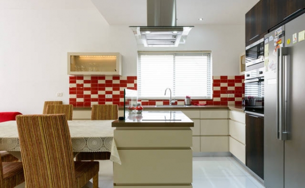 Bazel area 3 room 85 sqm Lift Apartment renovated to buy in Telaviv